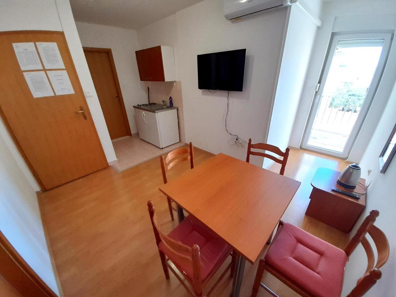 Apartments Nikolas Водице Екстер'єр фото