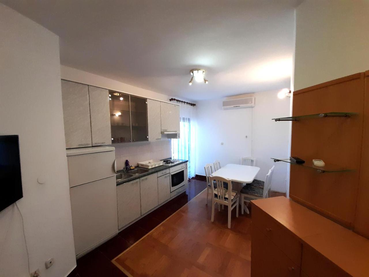 Apartments Nikolas Водице Екстер'єр фото
