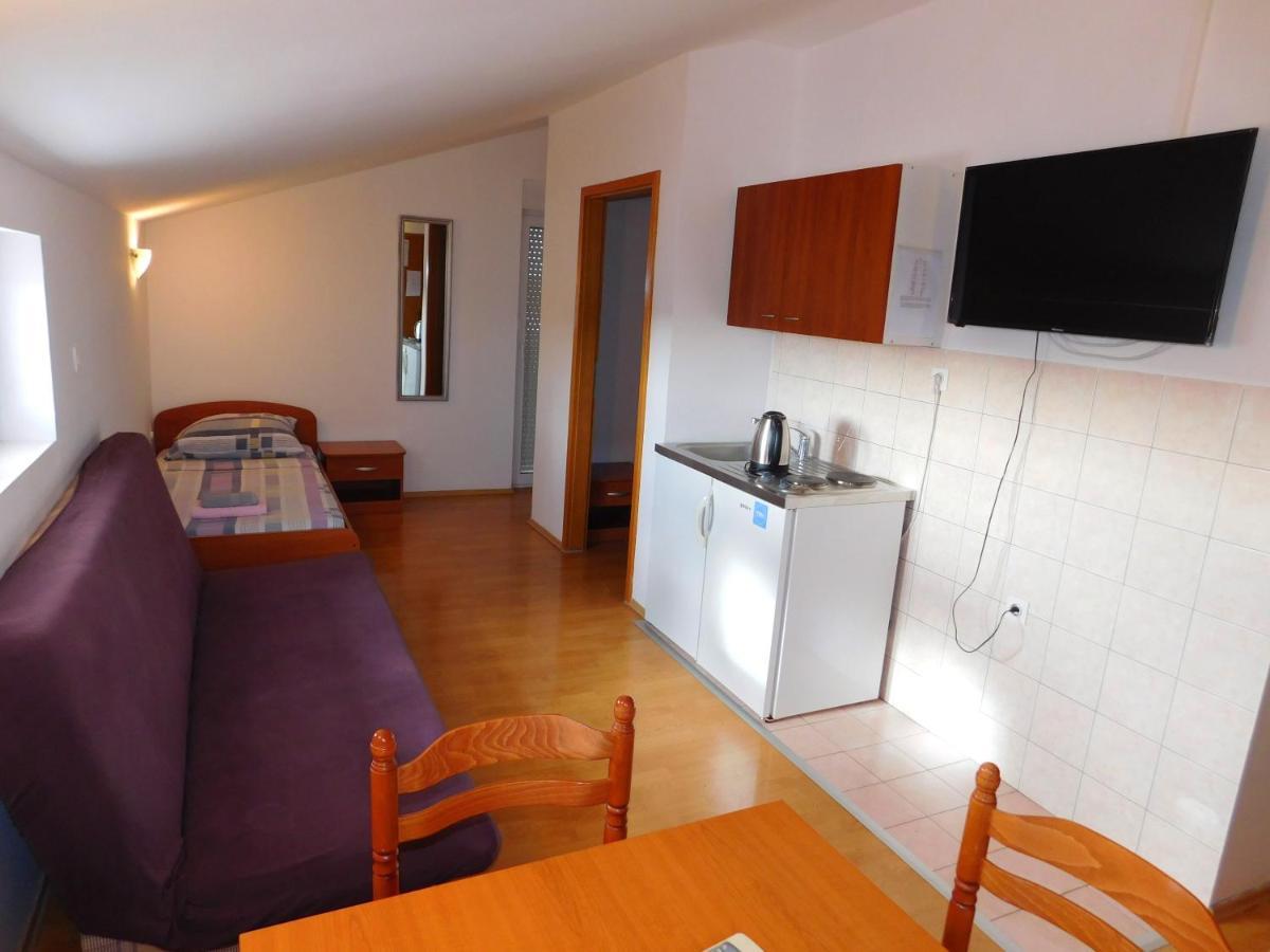 Apartments Nikolas Водице Екстер'єр фото