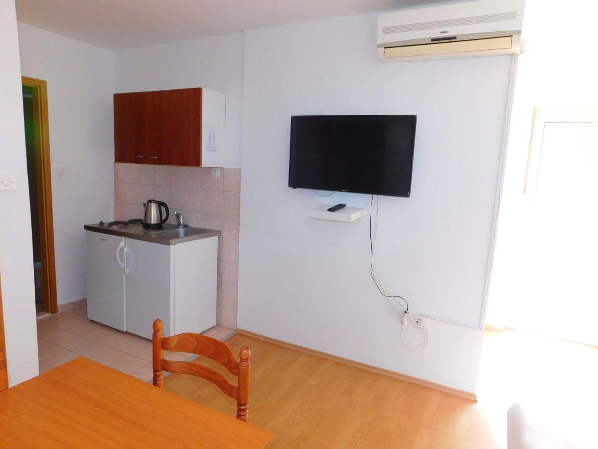 Apartments Nikolas Водице Екстер'єр фото